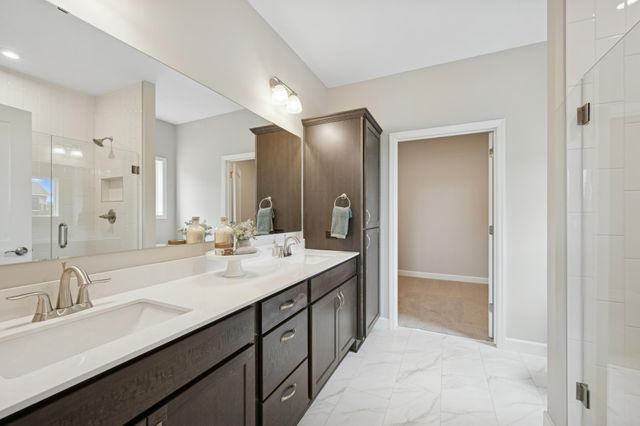 608 Grouse Way, New Richmond, WI 54017