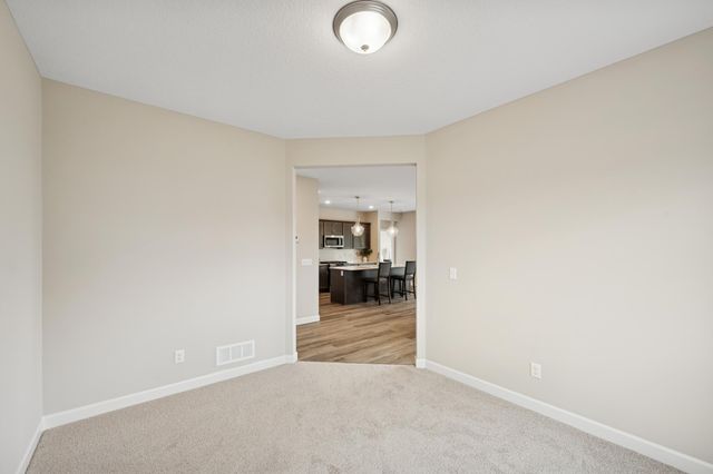 608 Grouse Way, New Richmond, WI 54017