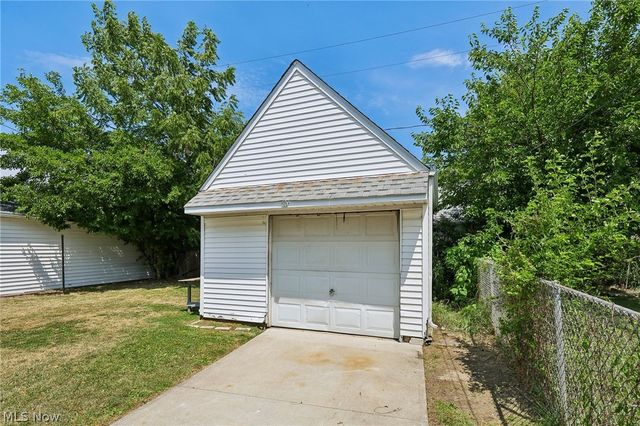 20831 Naumann Avenue, Euclid, OH 44123