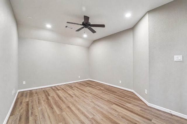 2110 Lost Maples Trail, Kingwood, TX 77345