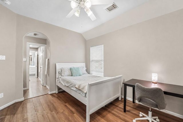 2110 Lost Maples Trail, Kingwood, TX 77345