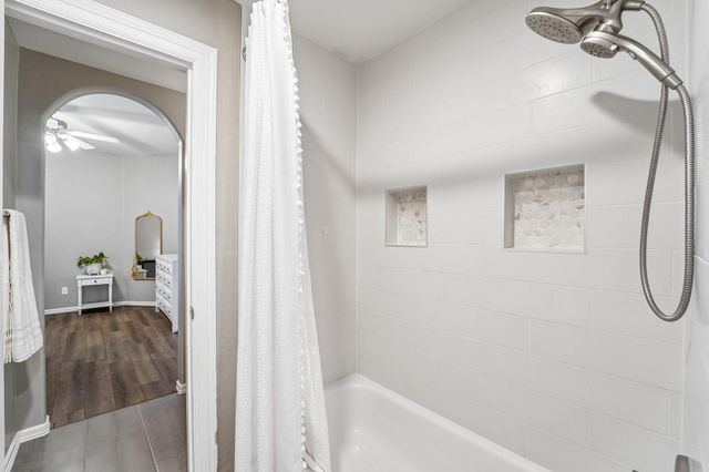 2110 Lost Maples Trail, Kingwood, TX 77345
