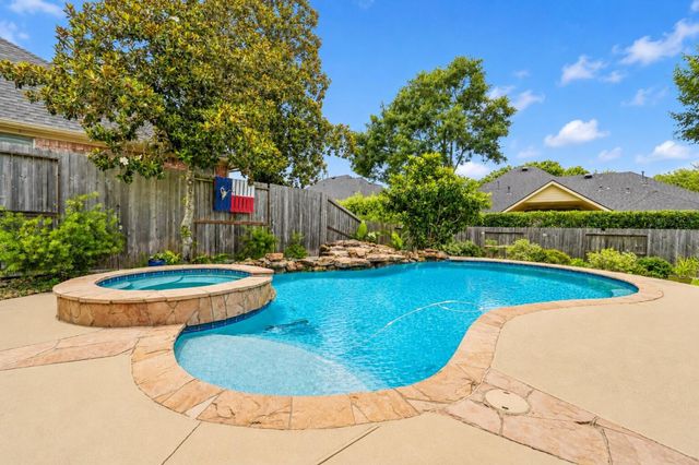 2110 Lost Maples Trail, Kingwood, TX 77345