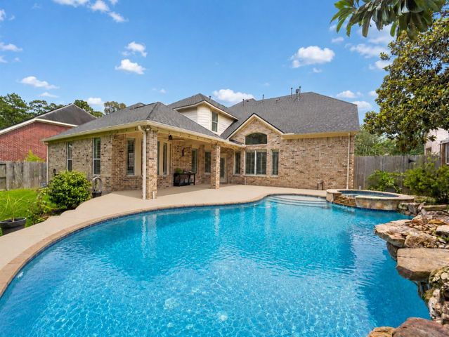 2110 Lost Maples Trail, Kingwood, TX 77345