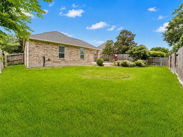 2110 Lost Maples Trail, Kingwood, TX 77345