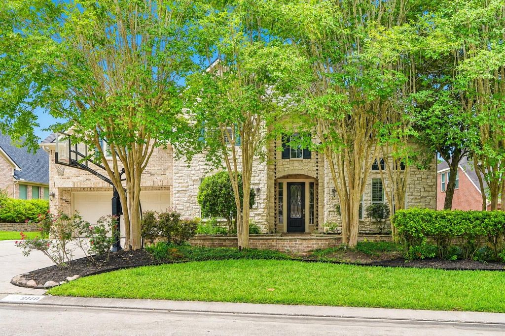 2110 Lost Maples Trail, Kingwood, TX 77345