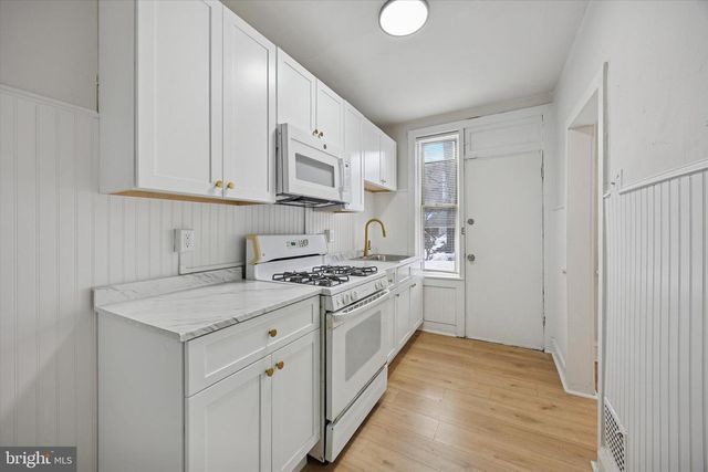 2502 S ROBINSON ST, Philadelphia, PA 19142