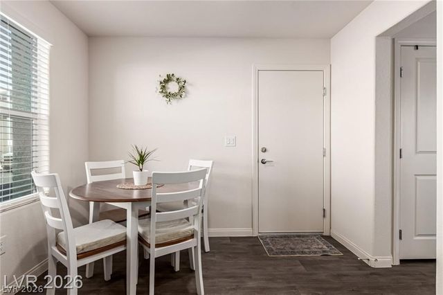 2829 Champagne Gold Avenue, North Las Vegas, NV 89086