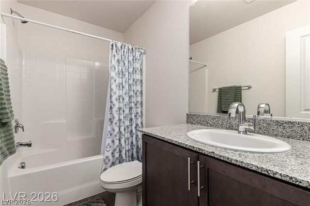 2829 Champagne Gold Avenue, North Las Vegas, NV 89086