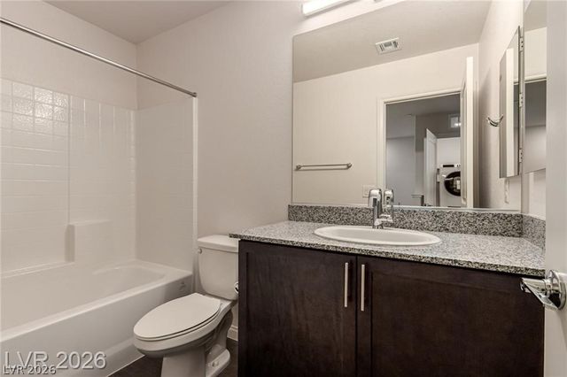 2829 Champagne Gold Avenue, North Las Vegas, NV 89086