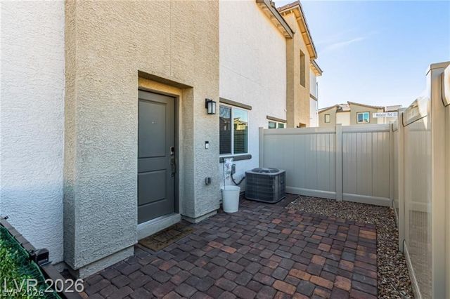 2829 Champagne Gold Avenue, North Las Vegas, NV 89086