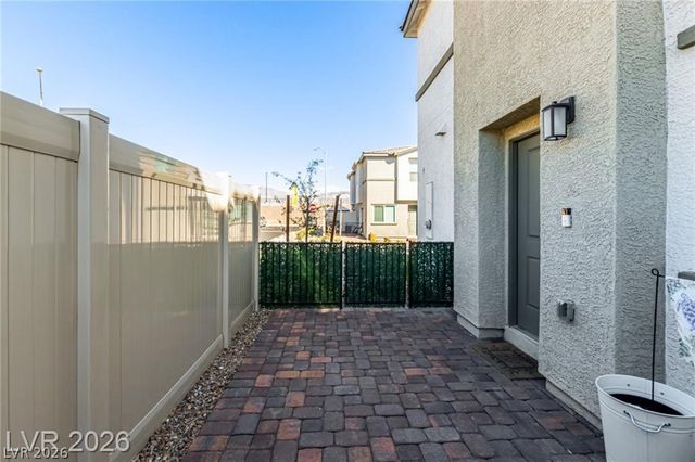 2829 Champagne Gold Avenue, North Las Vegas, NV 89086