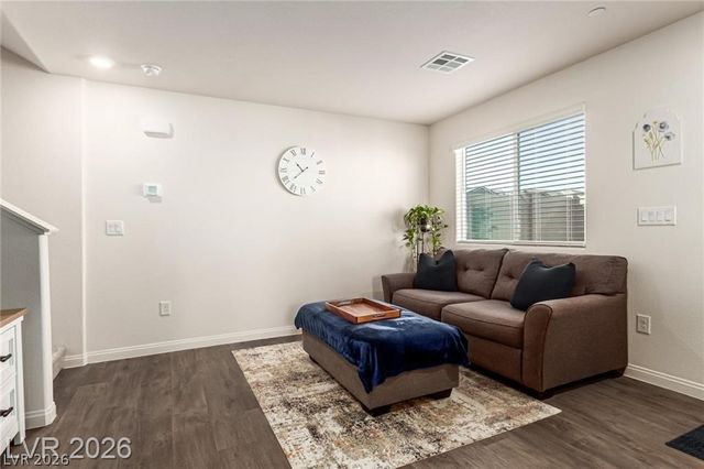 2829 Champagne Gold Avenue, North Las Vegas, NV 89086