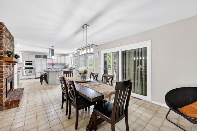 1 Horseshoe Lane, Black Earth, WI 53515