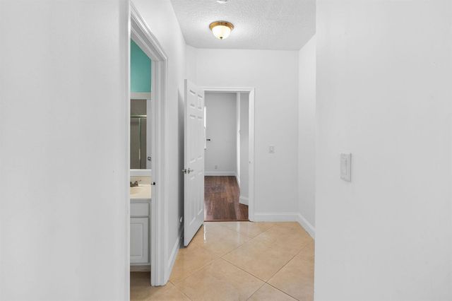 21698 Abington Court, Boca Raton, FL 33428