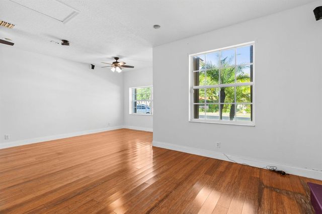 21698 Abington Court, Boca Raton, FL 33428