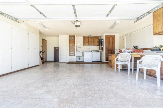 7040 Kenyon Avenue, Hesperia, CA 92345