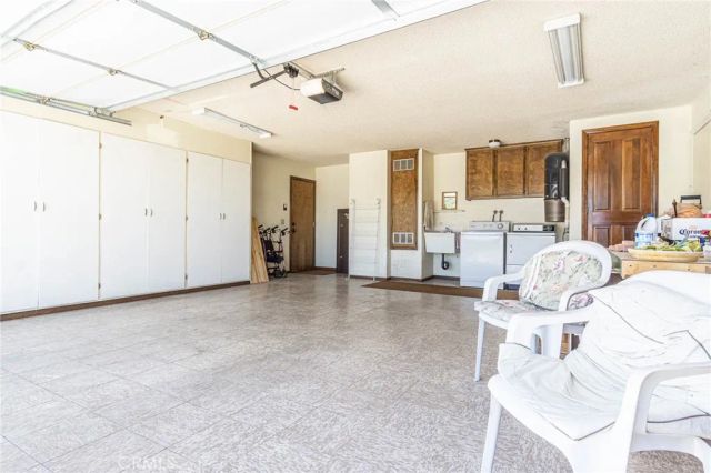 7040 Kenyon Avenue, Hesperia, CA 92345