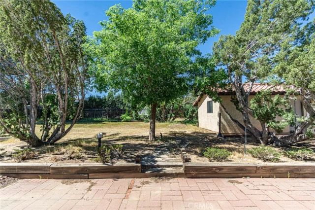 7040 Kenyon Avenue, Hesperia, CA 92345