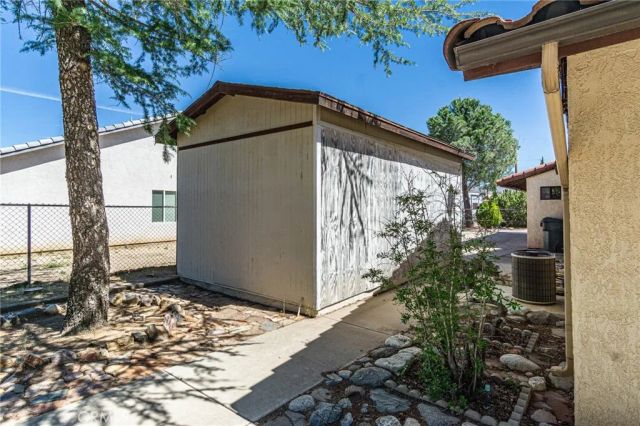 7040 Kenyon Avenue, Hesperia, CA 92345