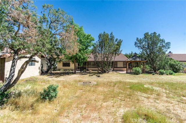 7040 Kenyon Avenue, Hesperia, CA 92345