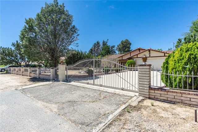 7040 Kenyon Avenue, Hesperia, CA 92345