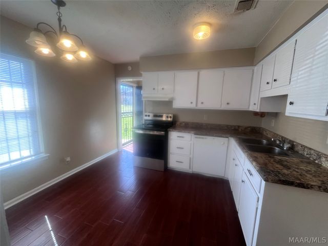 4313 MEADOWBRIAR Court, Montgomery, AL 36116