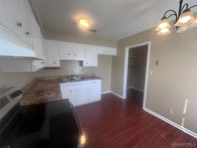 4313 MEADOWBRIAR Court, Montgomery, AL 36116