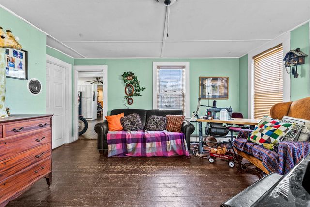 1 Border Street, Milford, NH 03055