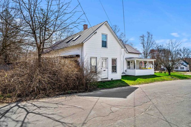 1 Border Street, Milford, NH 03055