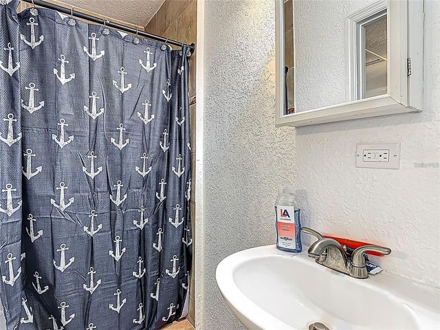 7807 PINE HAWK LANE, Orlando, FL 32822