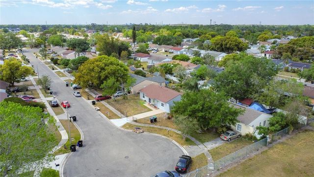 7807 PINE HAWK LANE, Orlando, FL 32822