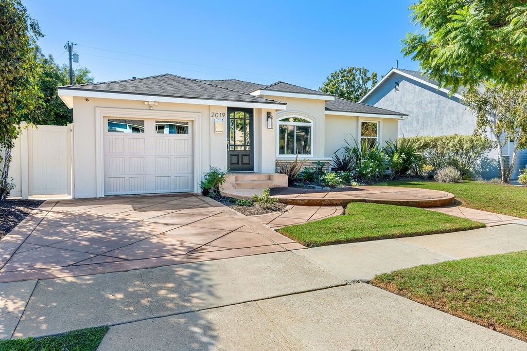 2019 Charlemagne Avenue, Long Beach, CA 90815 — exterior