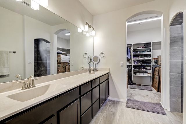 4293 Crowned Eagle Loop NE, Rio Rancho, NM 87144