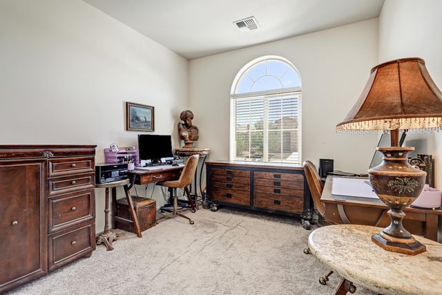 4293 Crowned Eagle Loop NE, Rio Rancho, NM 87144