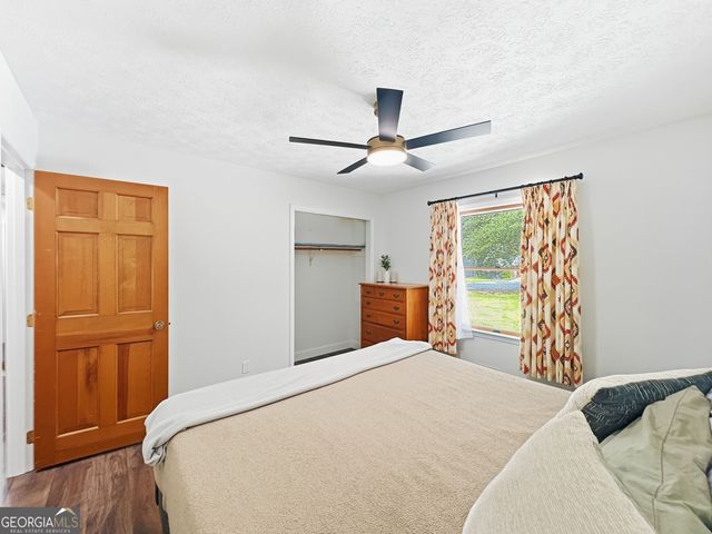 330 Sharon Drive, Fayetteville, GA 30214