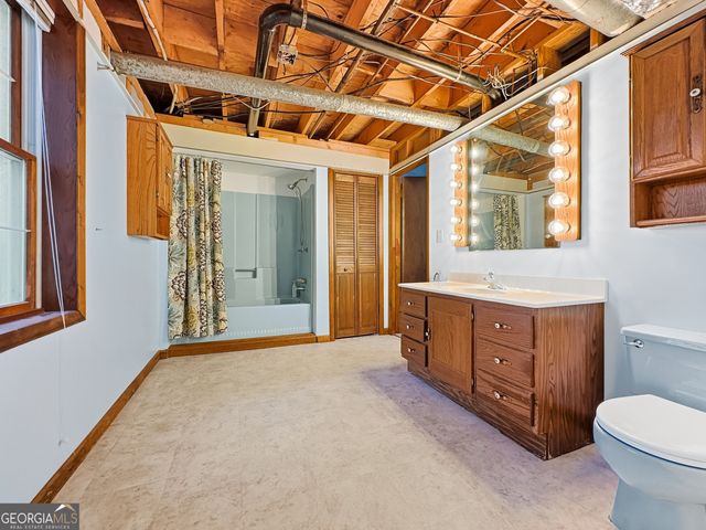 330 Sharon Drive, Fayetteville, GA 30214