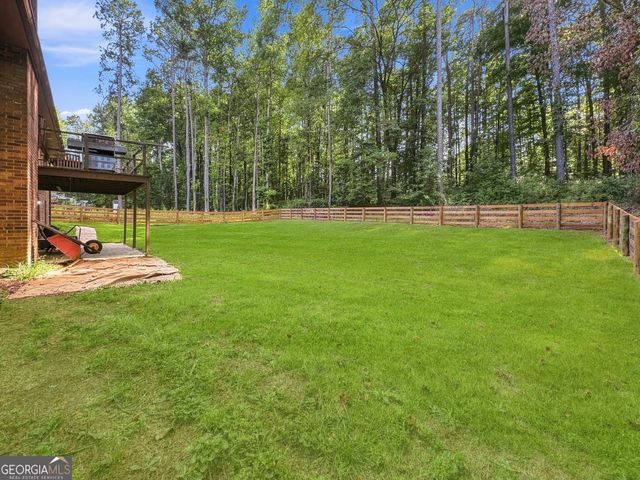 330 Sharon Drive, Fayetteville, GA 30214