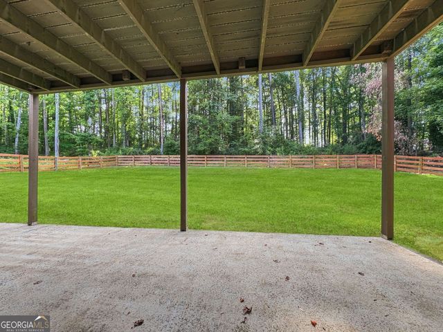 330 Sharon Drive, Fayetteville, GA 30214
