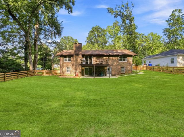 330 Sharon Drive, Fayetteville, GA 30214