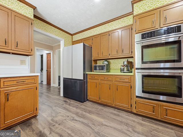 330 Sharon Drive, Fayetteville, GA 30214