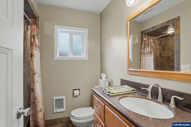 3371 Vitae Springs Rd S, Salem, OR 97306