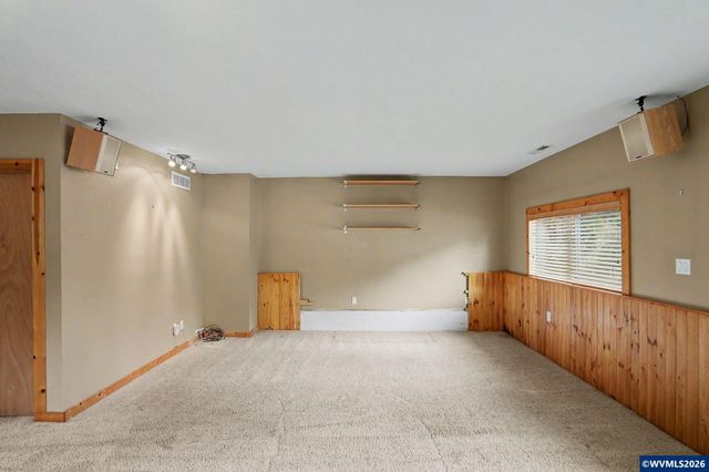 3371 Vitae Springs Rd S, Salem, OR 97306
