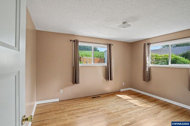 3371 Vitae Springs Rd S, Salem, OR 97306