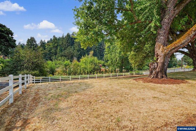 3371 Vitae Springs Rd S, Salem, OR 97306