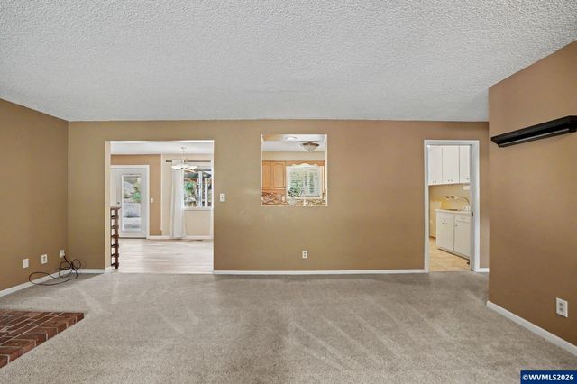 3371 Vitae Springs Rd S, Salem, OR 97306