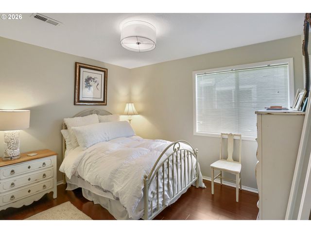 18378 Sw 134TH Ter, Tualatin, OR 97062