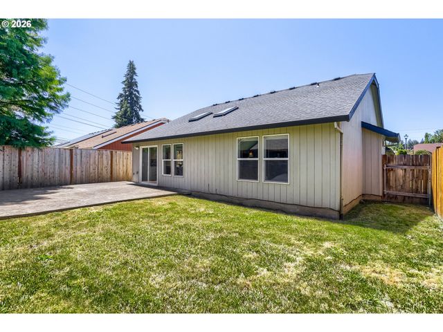 18378 Sw 134TH Ter, Tualatin, OR 97062