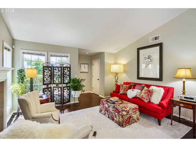 18378 Sw 134TH Ter, Tualatin, OR 97062