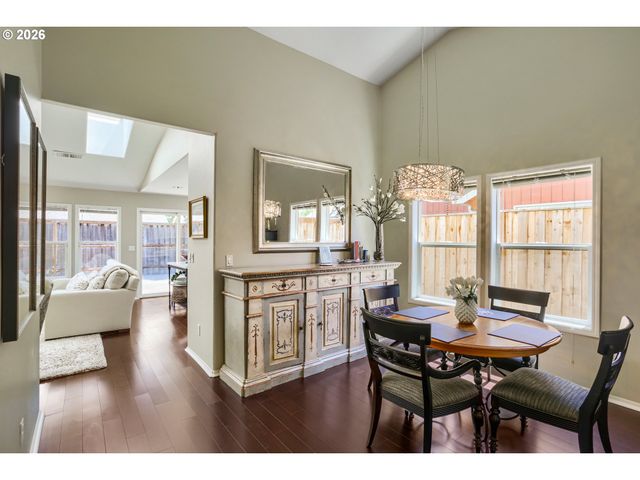 18378 Sw 134TH Ter, Tualatin, OR 97062